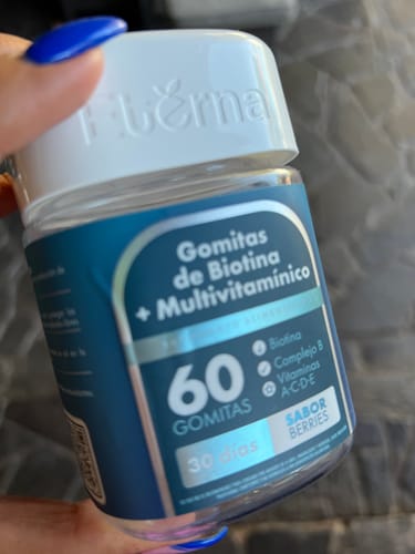Customer photo review of Gomitas de Biotina y Multivitamínico | Suscripción