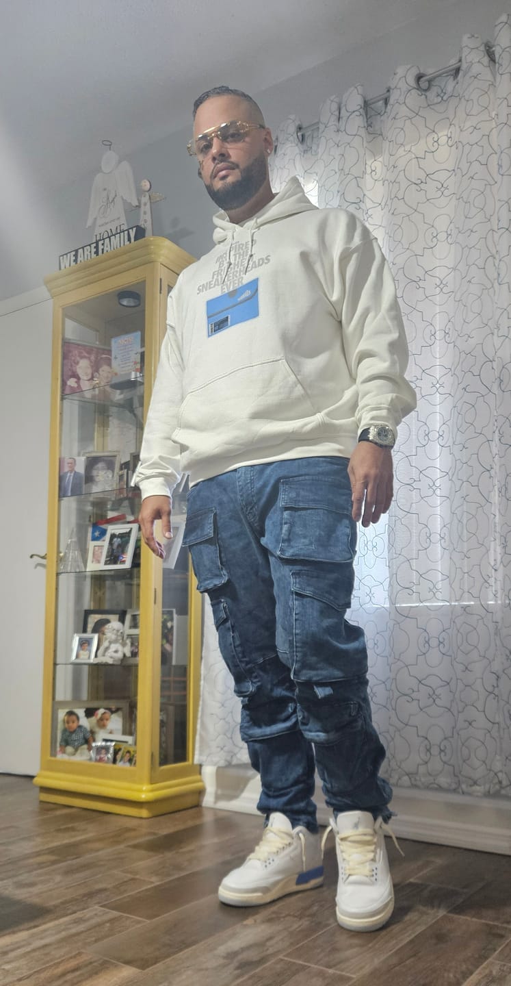 Customer photo review of Shoe Box Hoodie Matching Jordan 3 Lucky Shorts