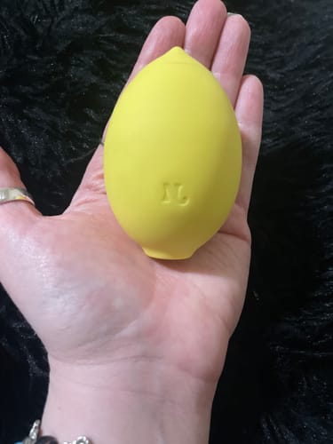 Customer photo review of Lem Clitoral Massager
