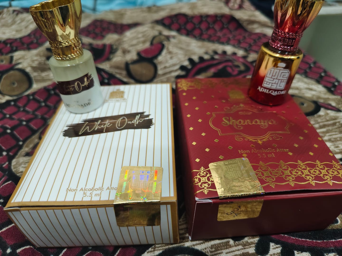 Customer photo review of 2 Pcs Attar Set Shanaya And White Oudh 5.5 Ml Each