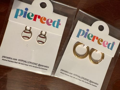 Customer photo review of Gold Huggies