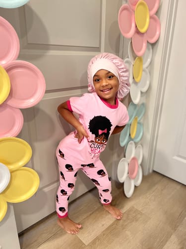 Customer photo review of FUTURE DREAMS GIRLS PAJAMA 2 PC SET SIZE TODDLER 2T - 14