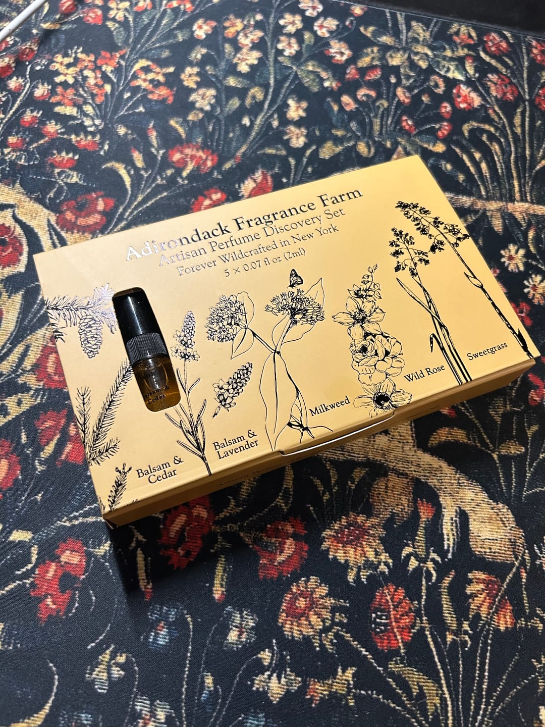 Customer photo review of Artisan Perfume Spray Discovery Set 0.07 oz x 5