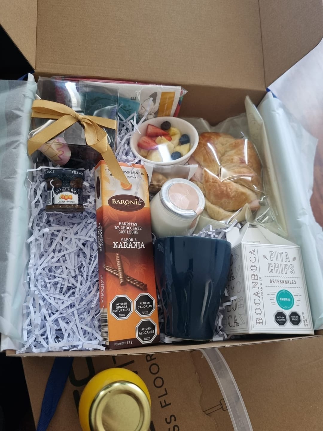 Customer photo review of Box Feliz Cumpleaños