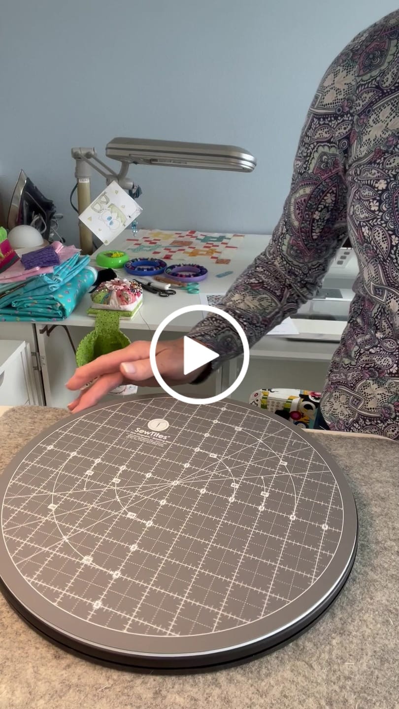Customer video review of Sew Magnetic 6.5" x 6.5" Ruler
