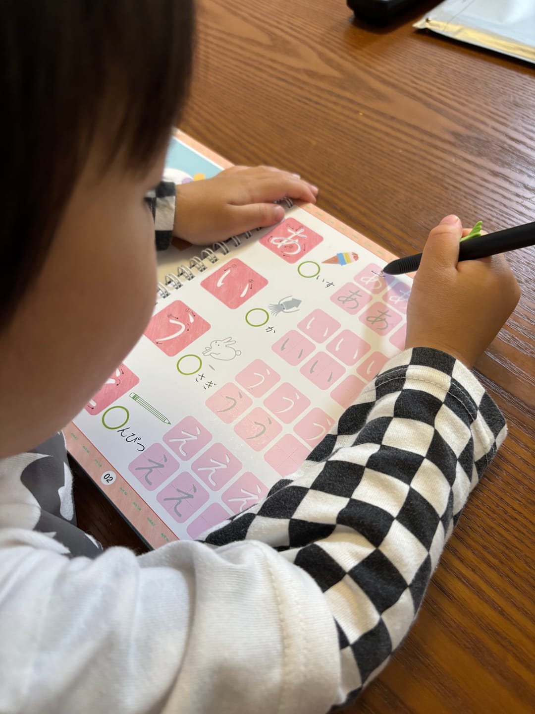 Customer photo review of まほうのドリル専用ペン(替芯5本・矯正グッズ付)