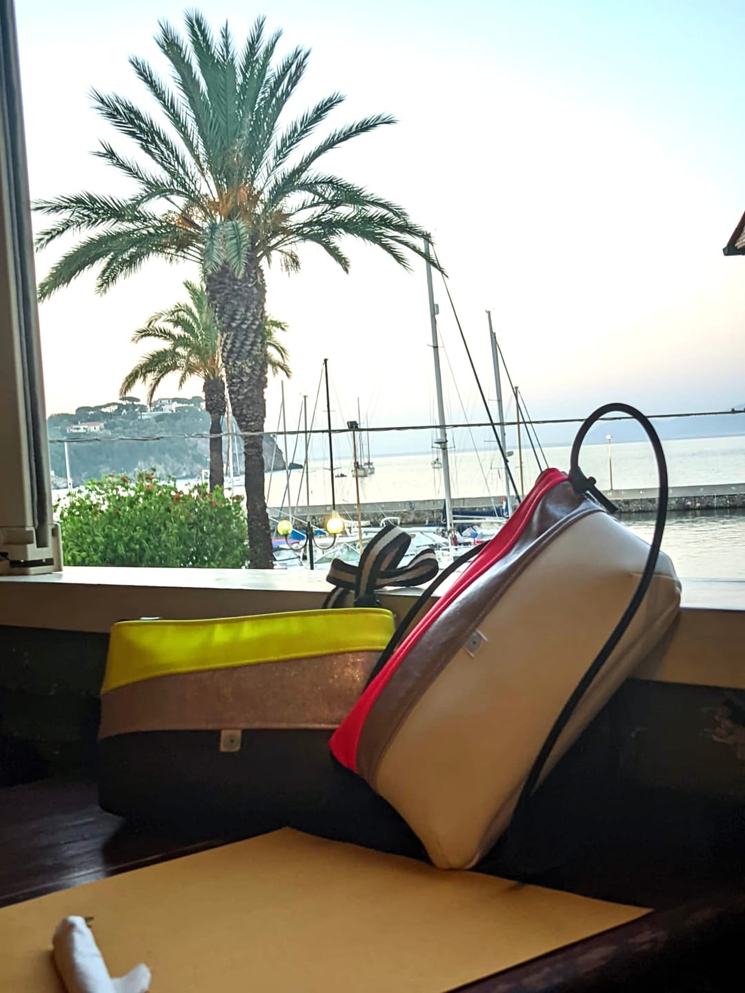 Customer photo review of MINI PIANOSA BAG bronzo lamé I champagne I fucsia
