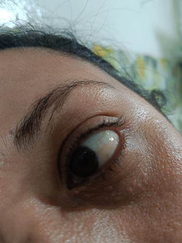 Customer photo review of Suero para pestañas y cejas