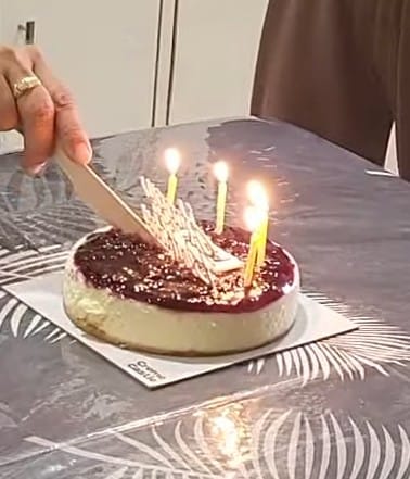 Customer photo review of Blueberry Baked Cheesecake