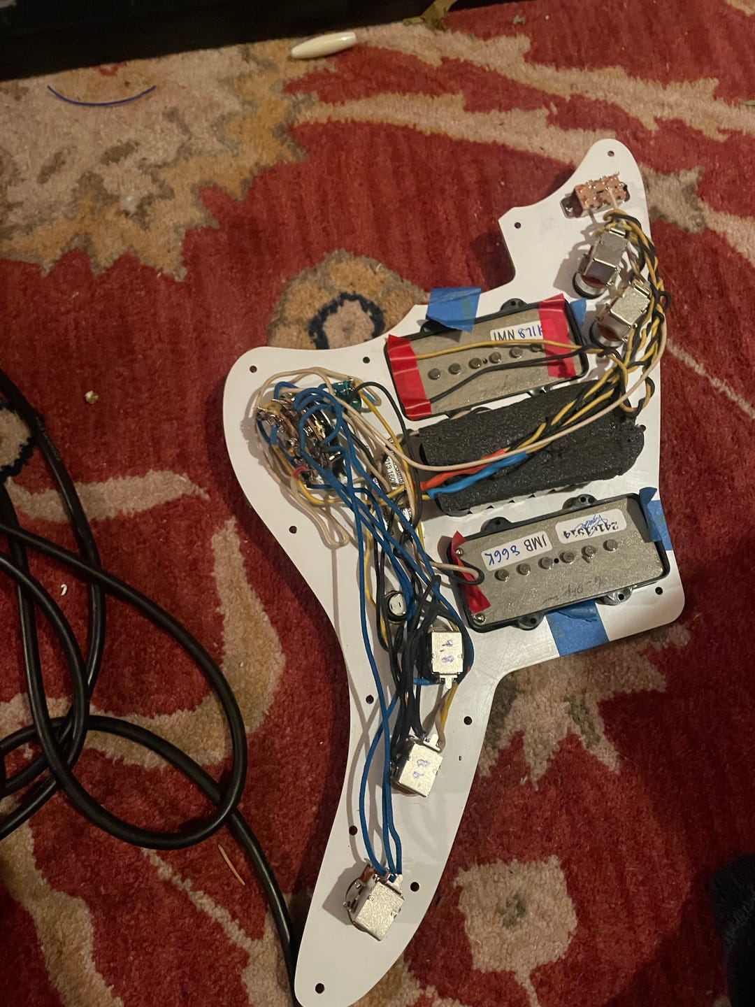 Customer photo review of Guitar Tuner Upgrade Kit for 6 Inline Headstocks (10mm Post Hole)