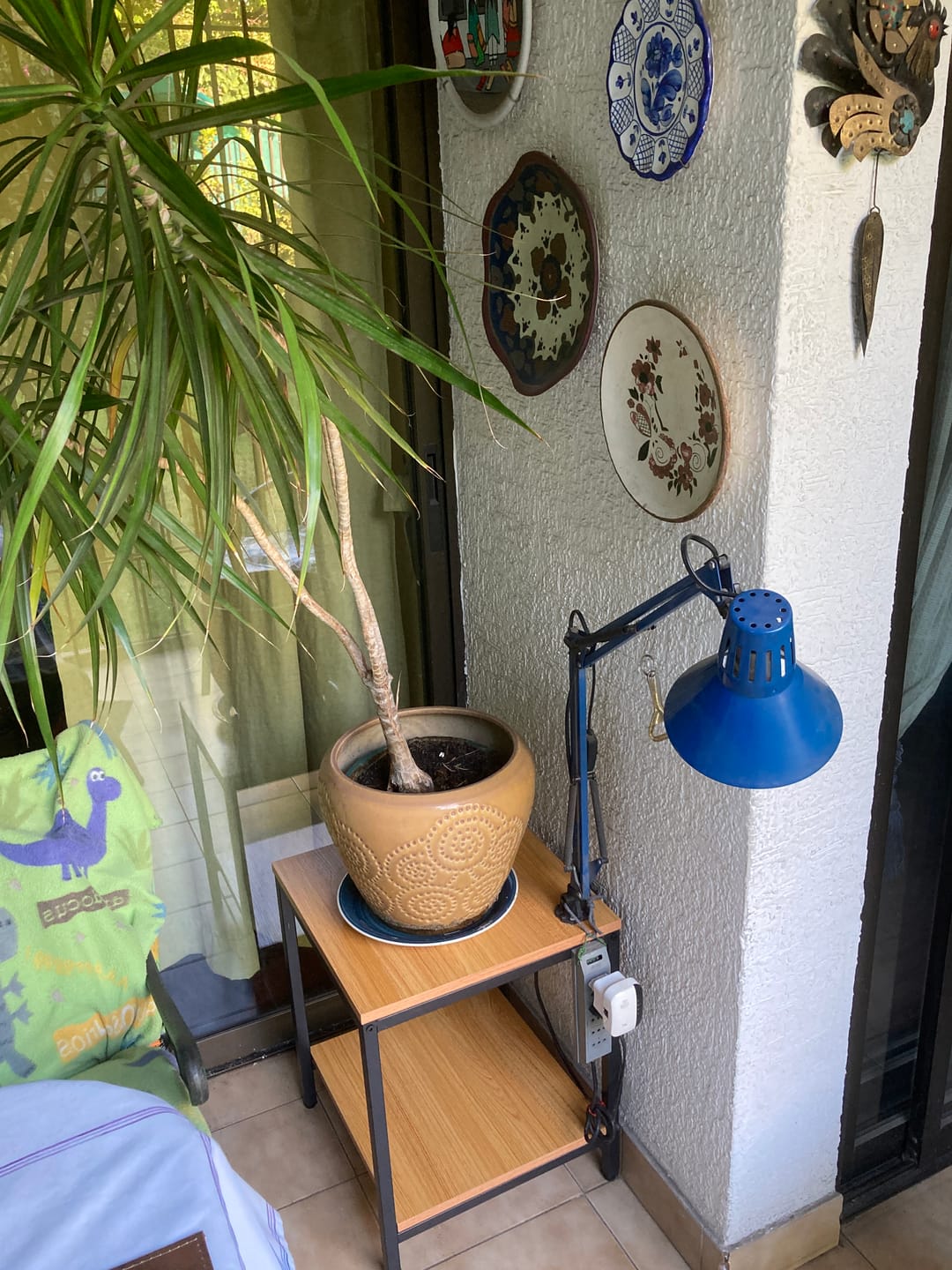 Customer photo review of Mesa Auxiliar Lateral 2 Niveles Madera