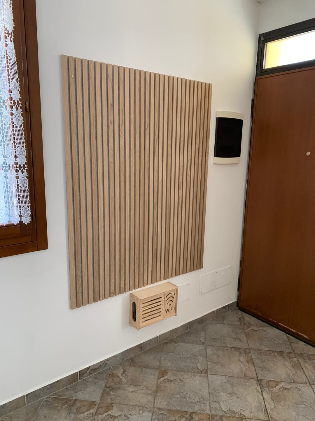 Customer photo review of Dogato acustico in legno | Rovere Chiaro con Feltro Grigio