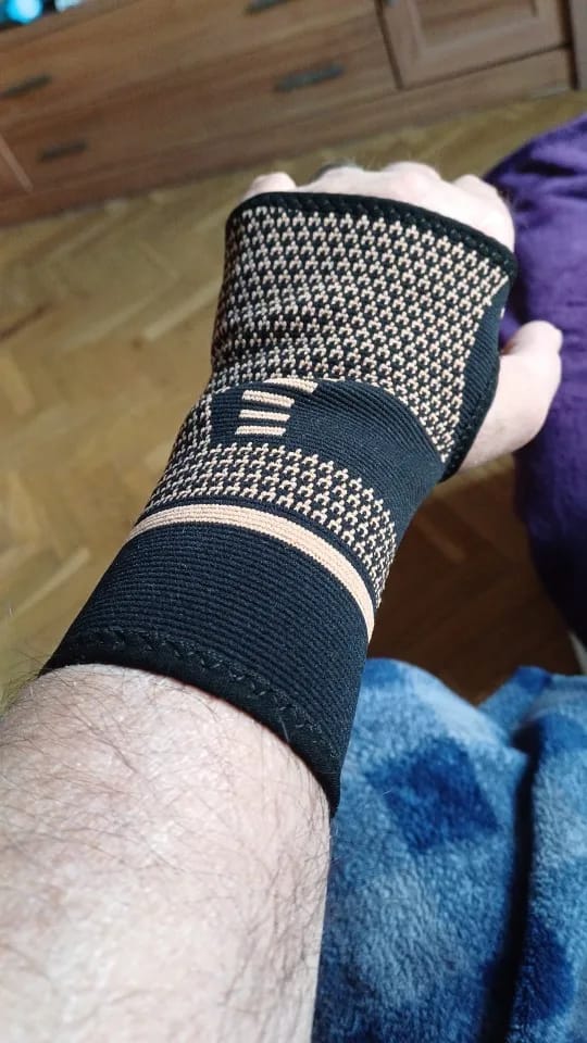 Customer photo review of CopperFlex Hand Compression Wonders