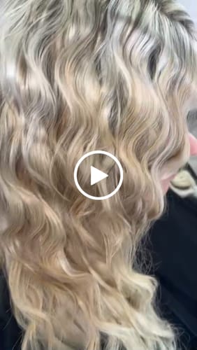 Customer video review of Full Shine Tape In Virgin Hair Extensions 100% Human Hair Highlights Ash Blonde (#P19/60)