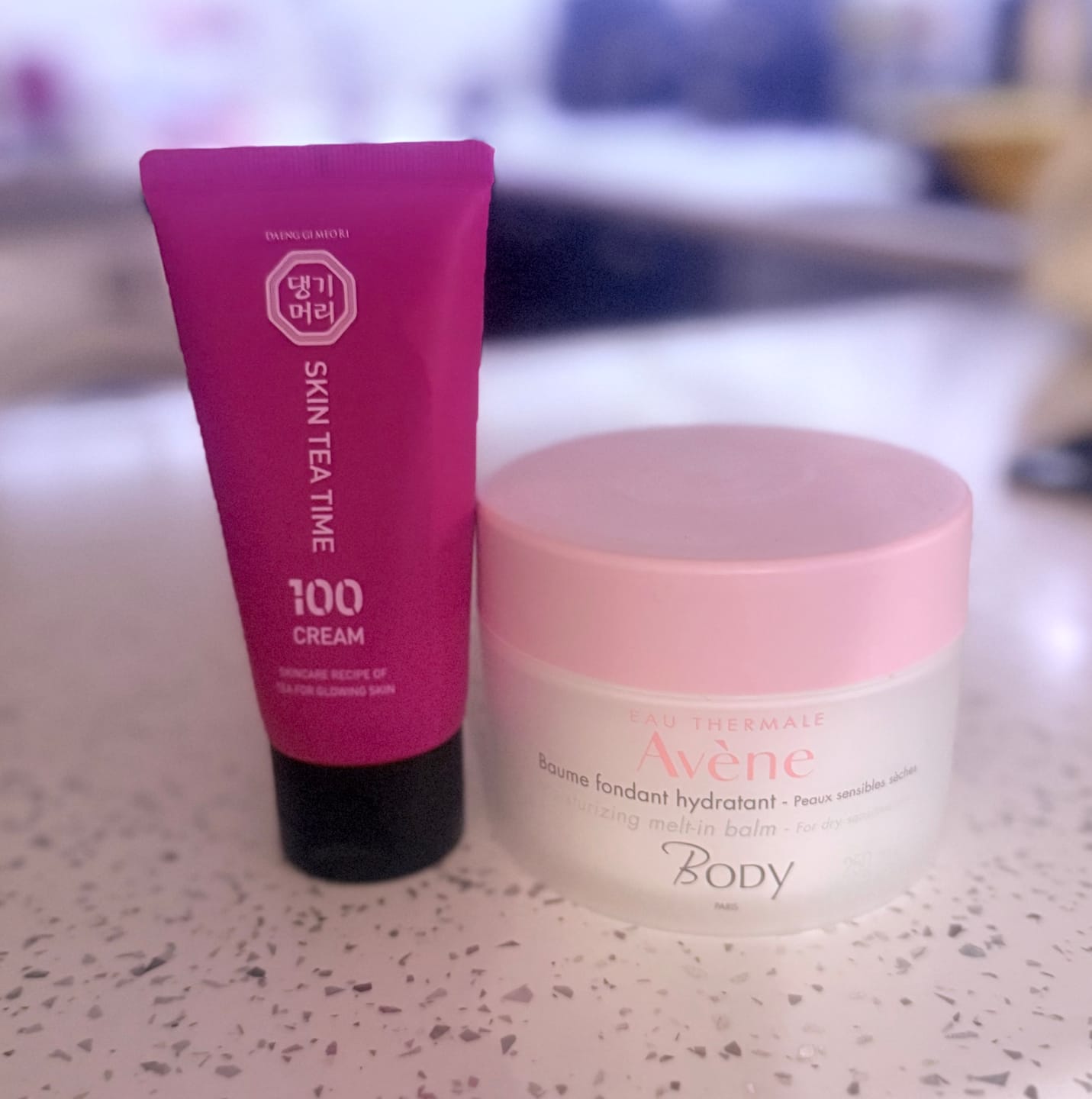 Customer photo review of Хидратиращ крем Шизандра против бръчки с фитоестрогени Doori Skin Tea Time 100 Cream