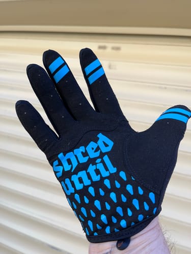Customer photo review of Neon | Gravity Gloves