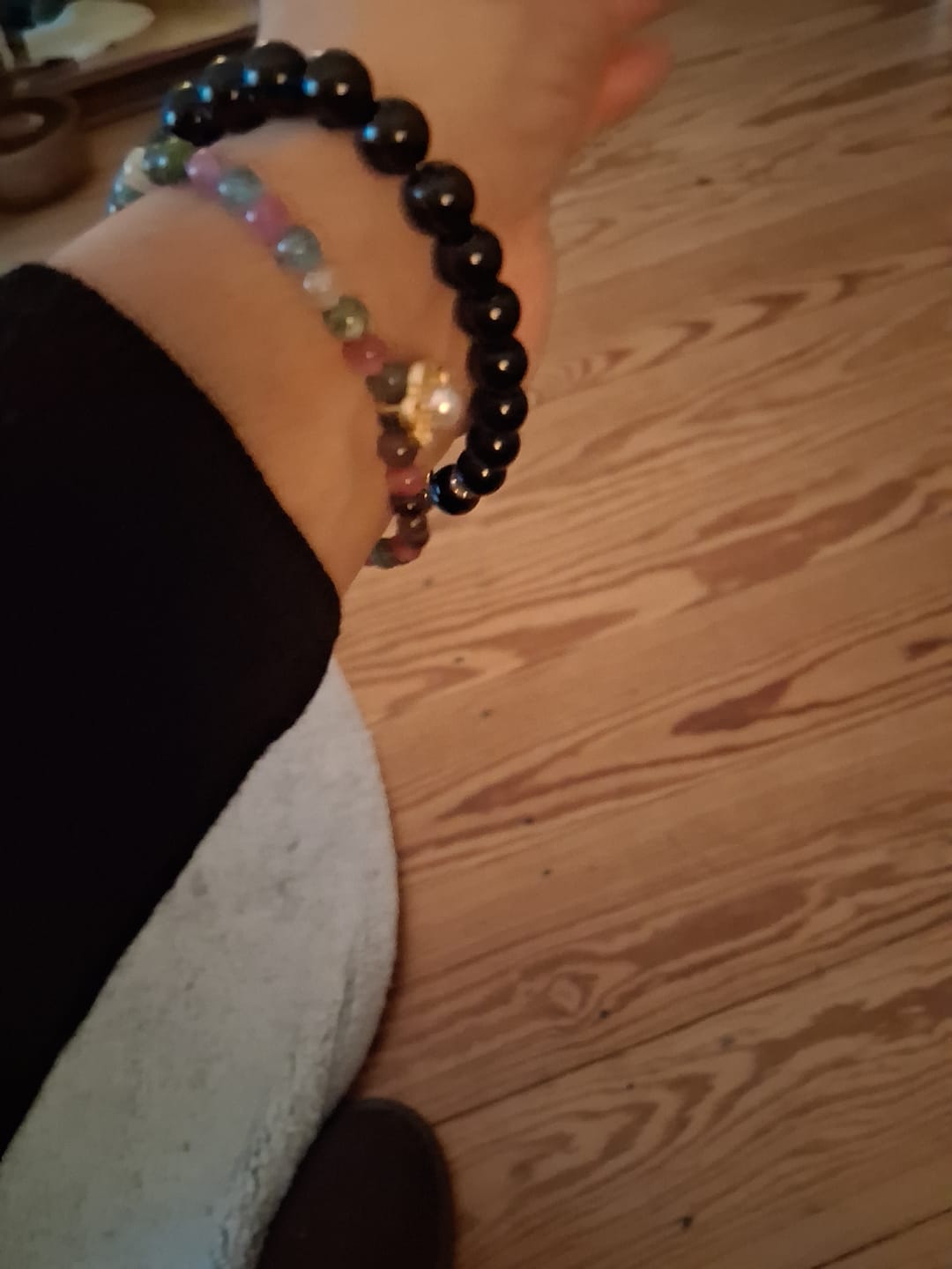 Customer photo review of Buddha-Steine Bunte Turmalin-Blumen Positive Armband