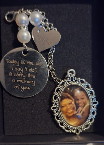 Customer photo review of Customizable Bridal Bouquet Charm - Oval Lace Photo Locket with Heart Engraved Pendant, Personalized Wedding Memorial Jewelry for Sentimental Brides