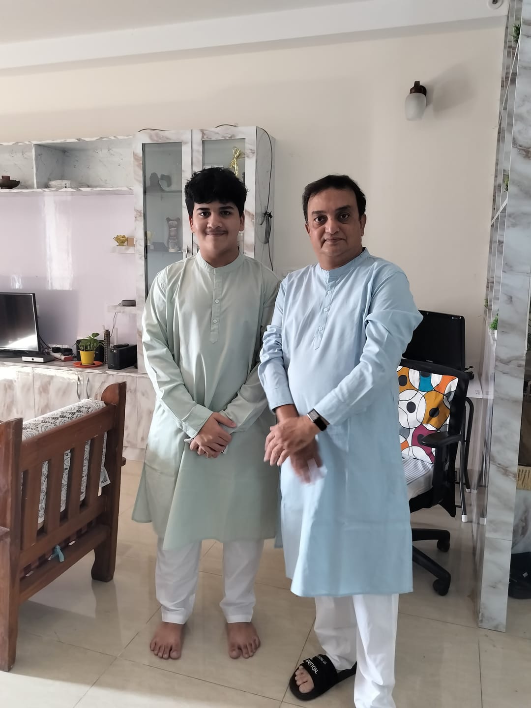 Customer photo review of Sky Blue Airy Linen Long Kurta