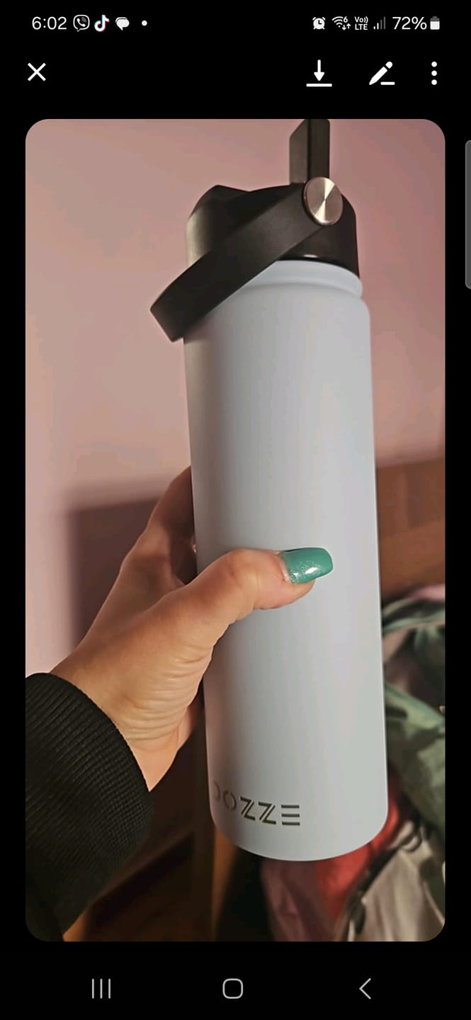 Customer photo review of DOZZE Voyager Water Bottle
