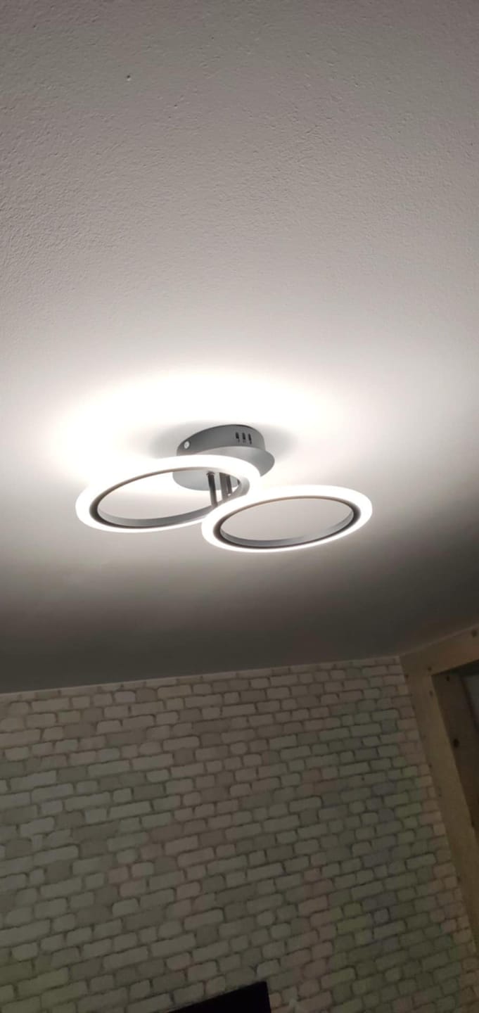 Customer photo review of Lustra LED Doua Cercuri Negre Echivalent 250W Telecomanda