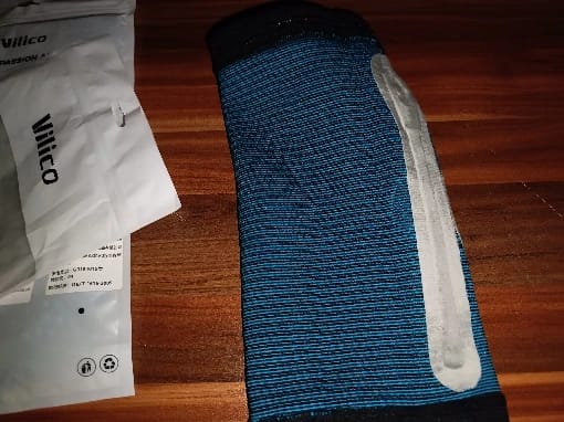 Customer photo review of Knee Support Compression Knee Brace