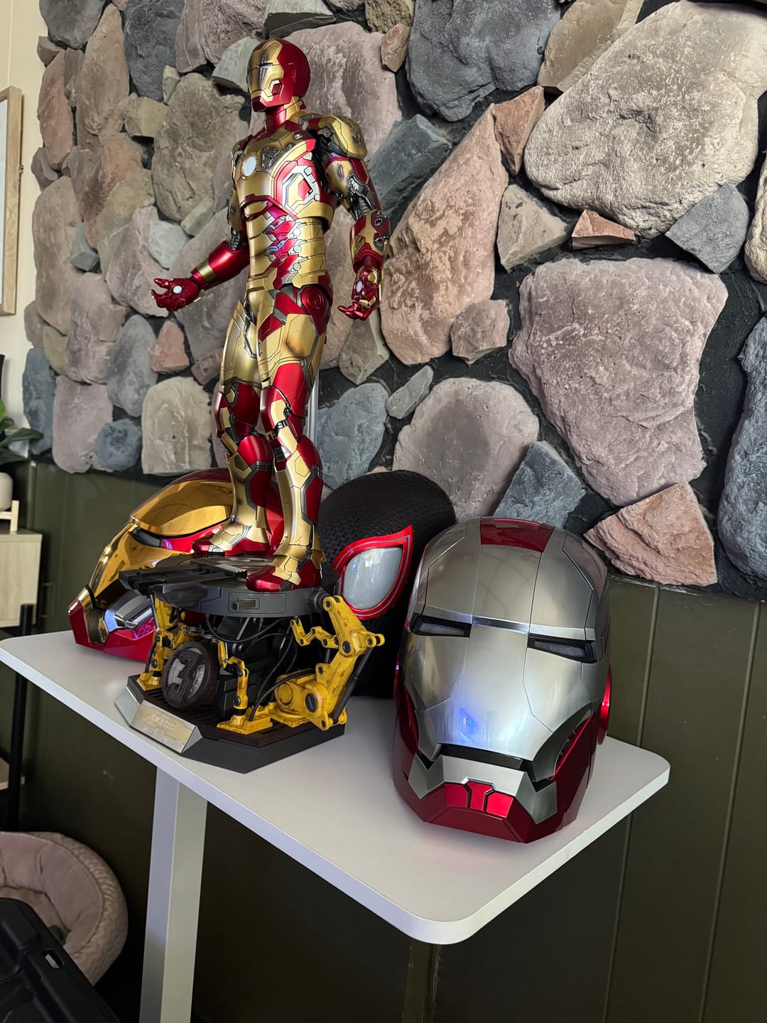 Customer photo review of Us stock | Delivered in 3-7 days | Autoking Mk5 ironman helmet |  Voice Control | 4/8 Multi-piece Opening