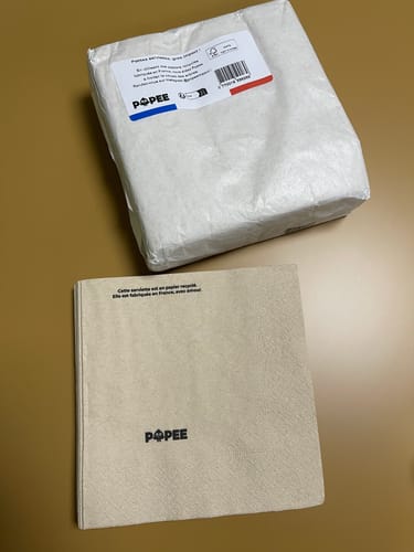 Avis photo d'un client sur SERVIETTES de table - 100 serviettes