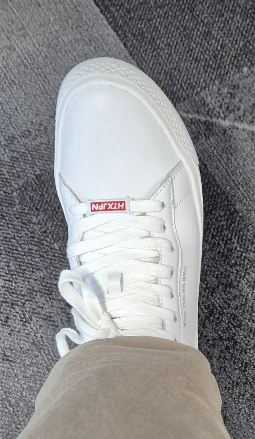 Customer photo review of HTXJPN Gunma White Sneakers