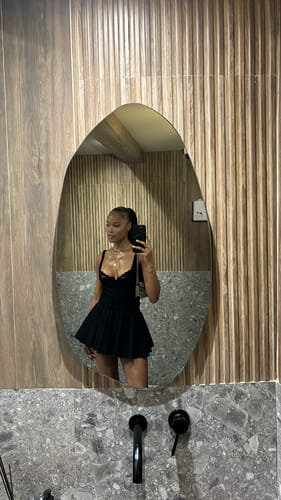 Customer photo review of Glam Baddie