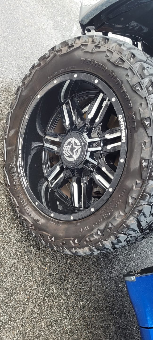 Customer photo review of BLACKLINE® WHEEL N' TIRE CLEANER
