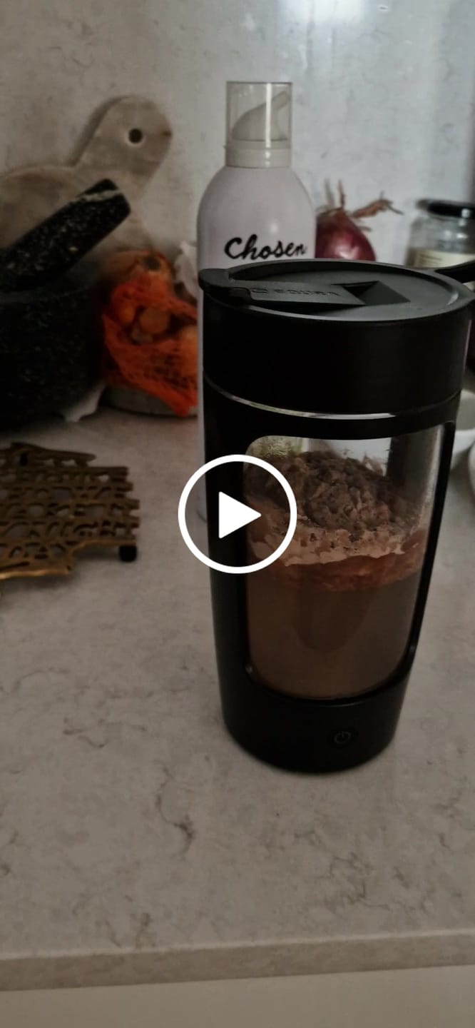 Customer video review of Gym Bro - Självrengörande Proteinmixer