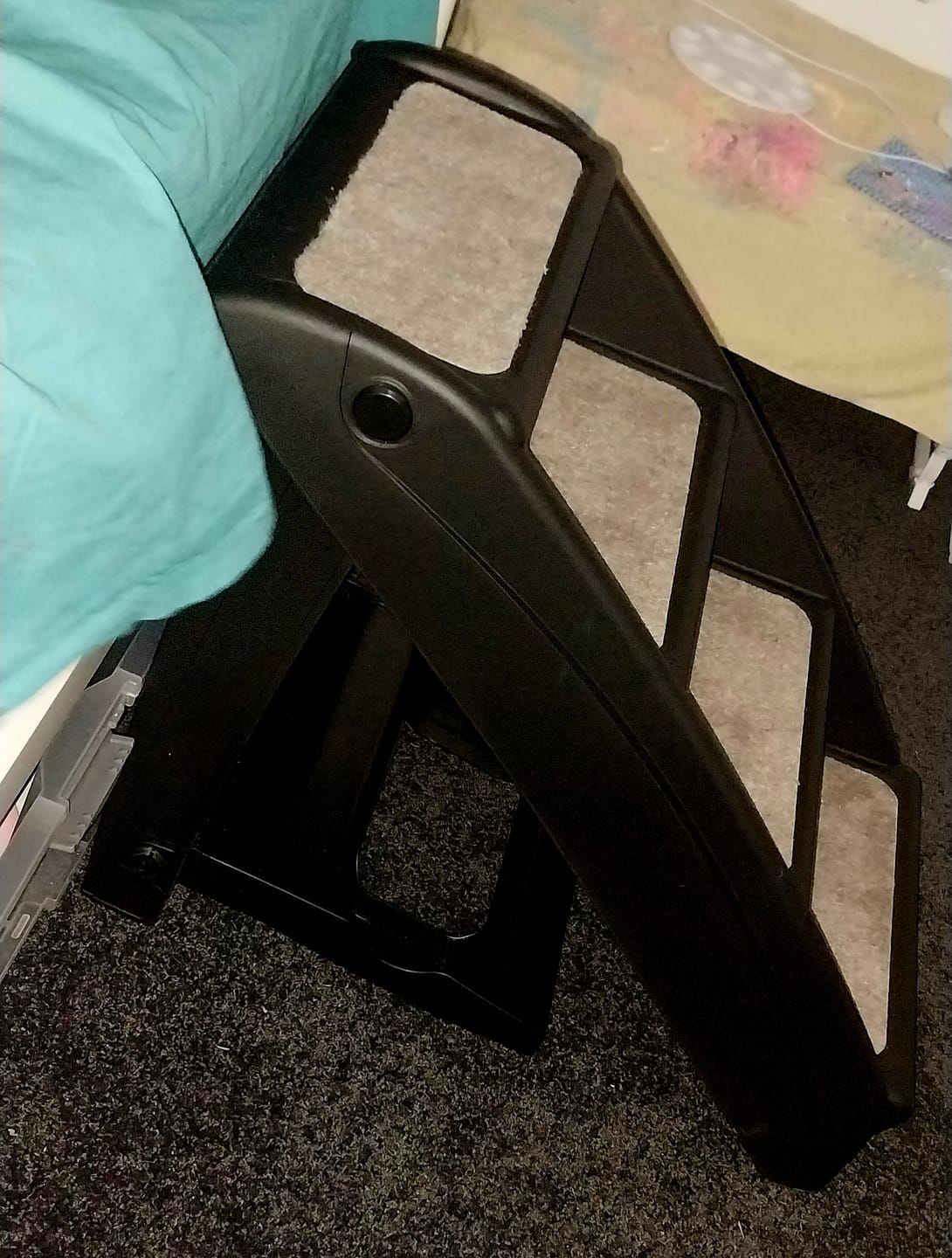 Customer photo review of PaWz Indoor Dog Steps for Bed