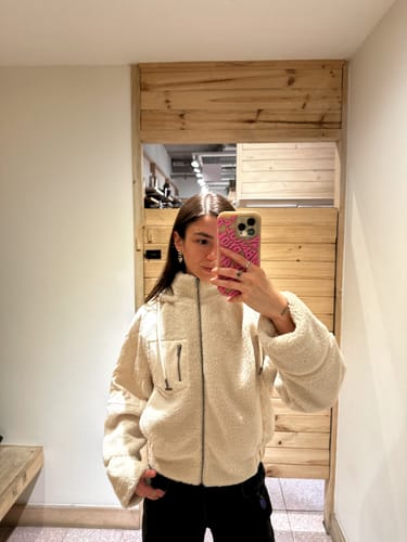 Customer photo review of Chiporro Sherpa Quilt Ecru