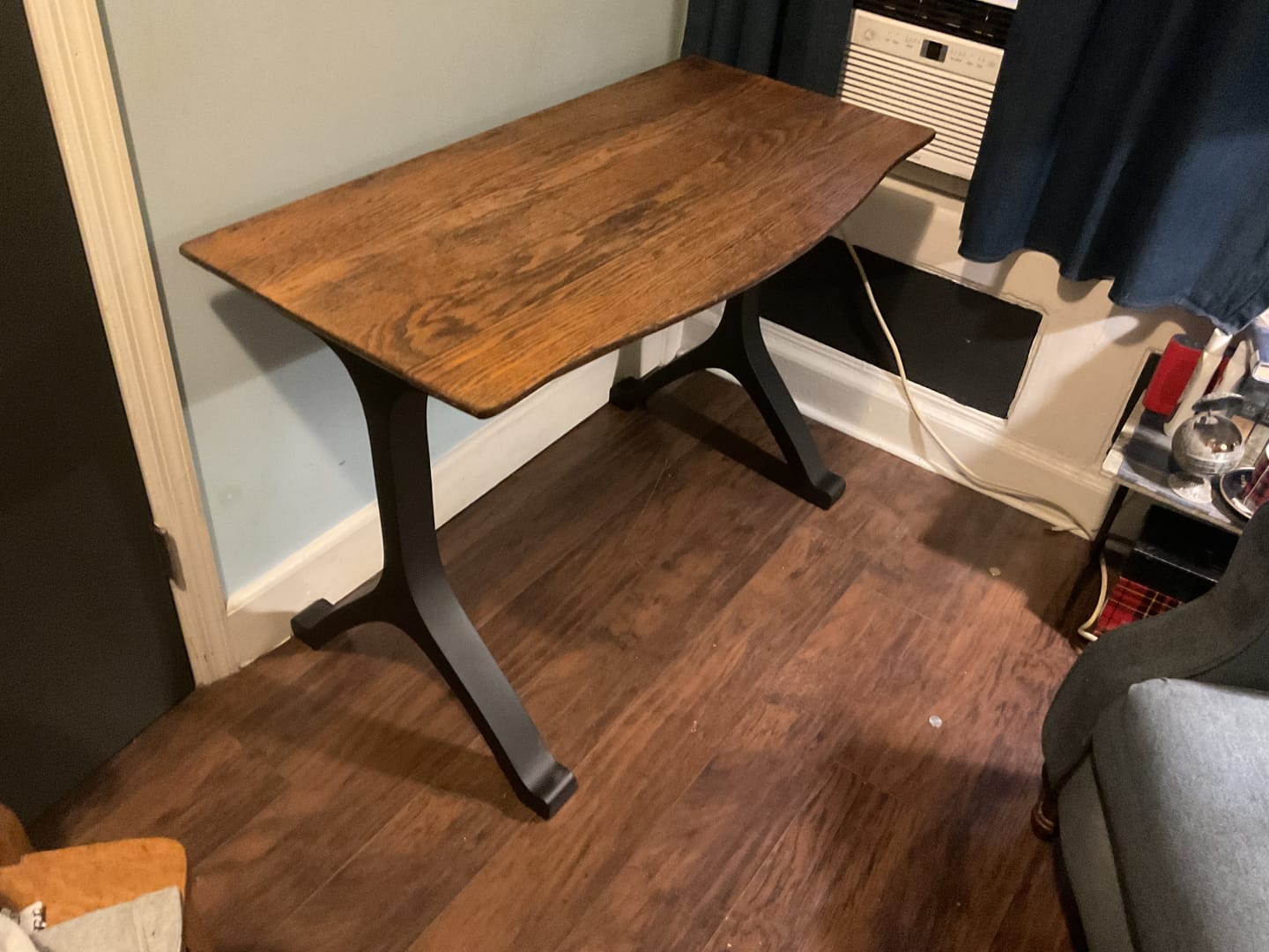 Customer photo review of Furniture Legs 401 Wishbone 28H Modern Metal Dining Table Legs