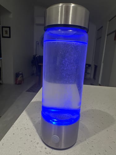 Customer photo review of HydroLab® 2.0 Hydrogen Water Bottle 420ml