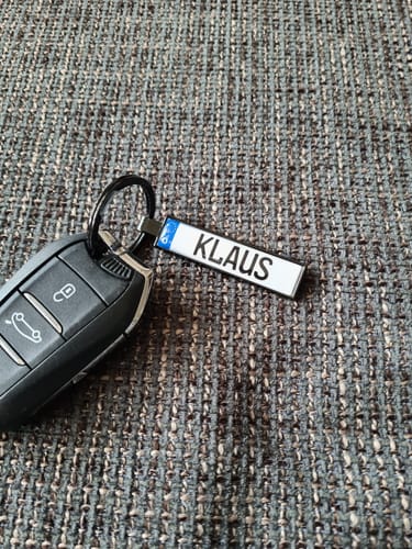 Customer photo review of Kennzeichen Schlüsselanhänger Mini Nummernschild Metall