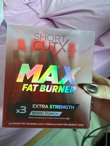 Customer photo review of Shortcutx Max Fat Burner Berry Punch
