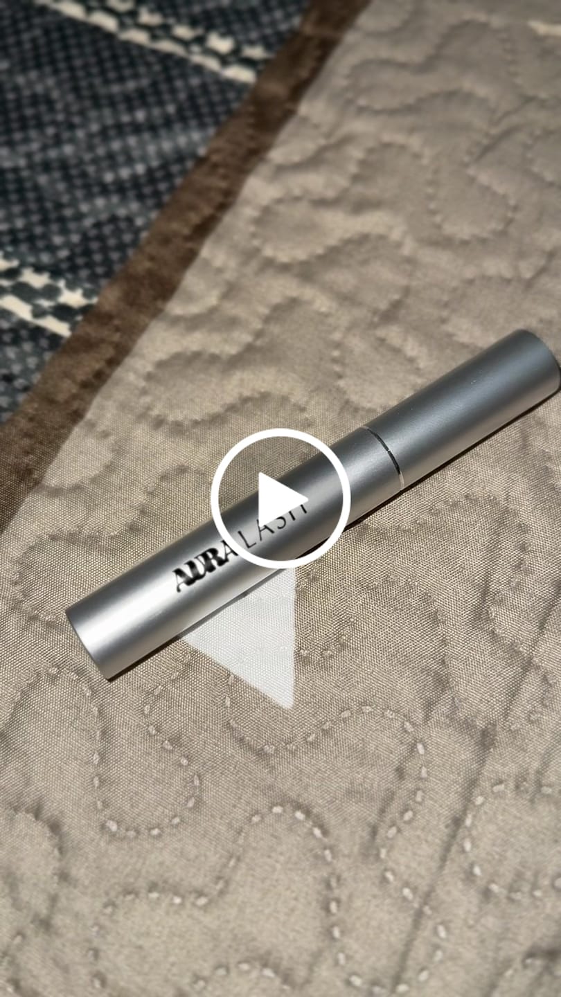 Customer video review of SÉRUM AURA LASH
