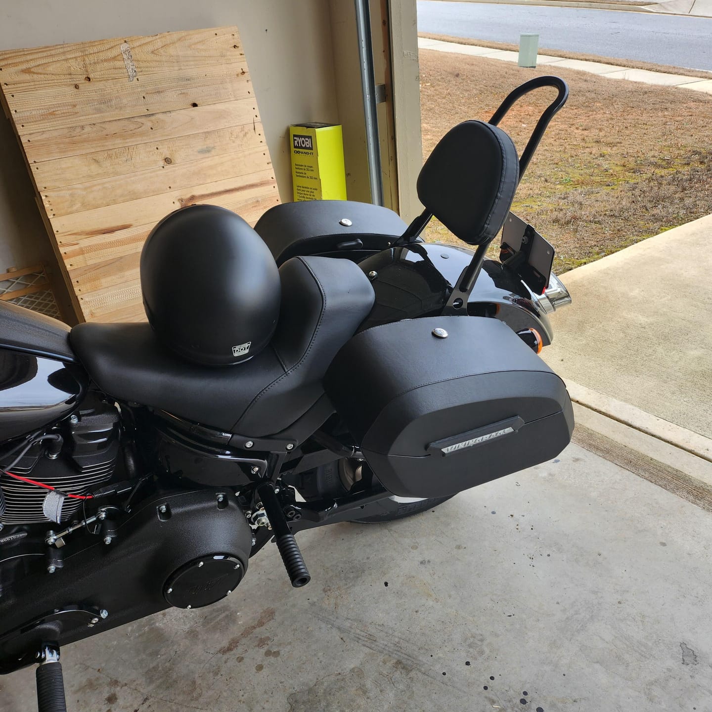 Customer photo review of 32L - Darkin Large Quick Mount Leather Wrapped Hard Saddlebags for Harley Softail Low Rider S FXLRS