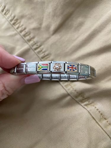 Gaynor R. review of Nomination Composable Link South Africa Flag, 18K Gold & Enamel image 1 out of 2