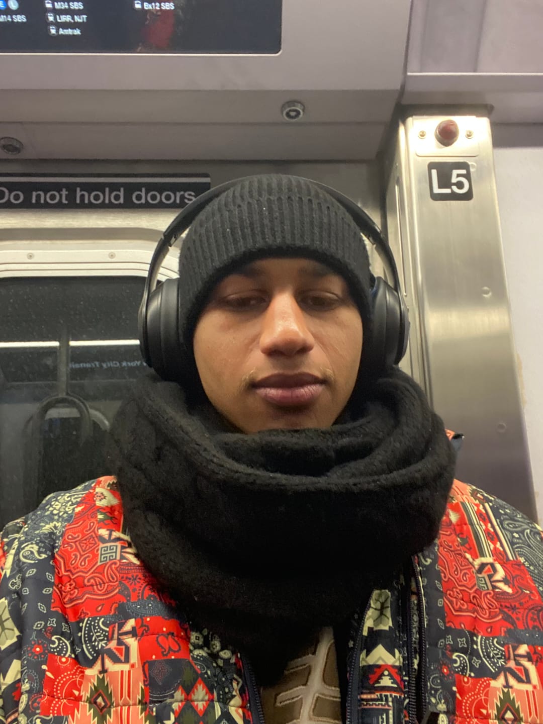 Customer photo review of 80eighty® Onyx Beanie