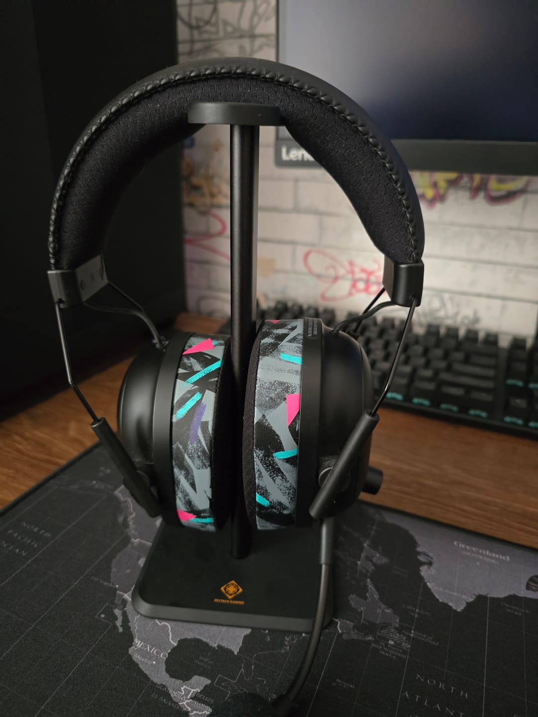 Customer photo review of Razer Blackshark V2 2023 Earpads - WC FreeZe Cooling Gel