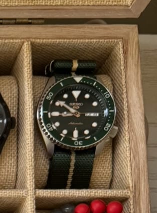 Customer photo review of AlphaShark - Emerald Boa