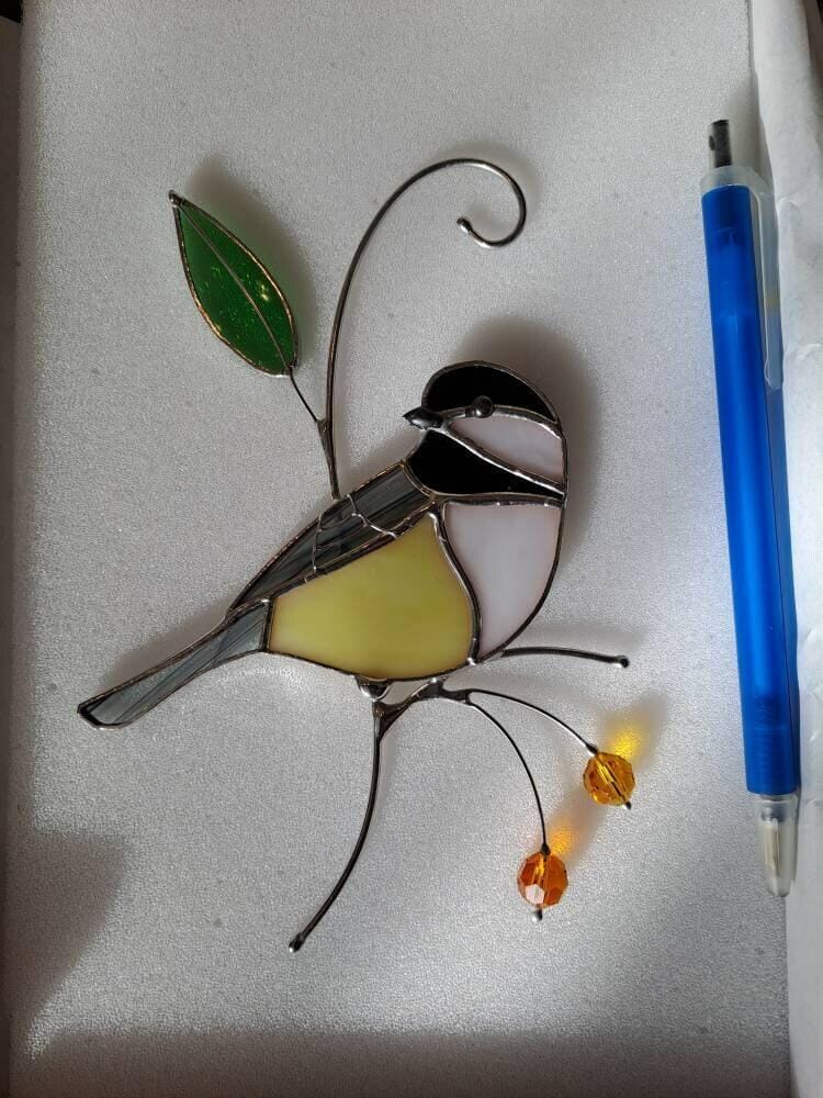 Customer photo review of Chickadee with Berries