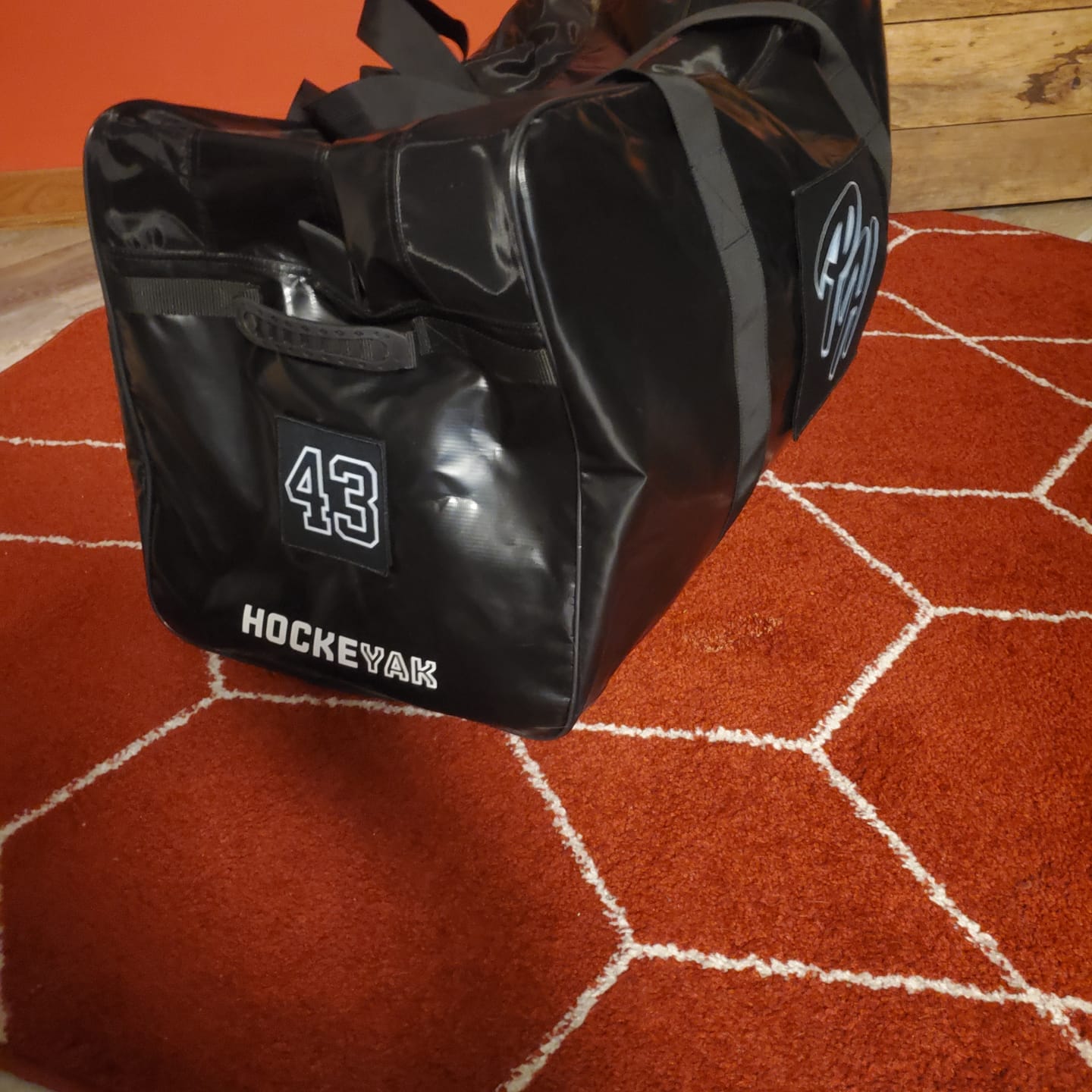 Customer photo review of YAKSAK HOCKEY BAG