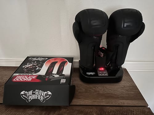 Customer photo review of The Glove Purifier with Thermal Heating and O3-Enabled Active Technology Built for Preserving Boxing Gloves