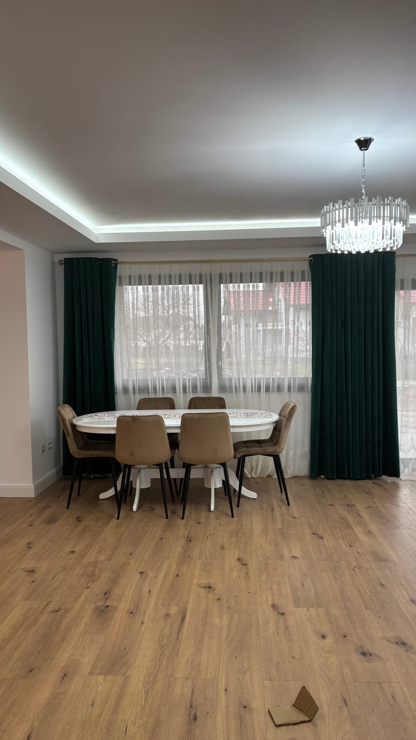 Customer photo review of Scaun CHIC, bej, stofa catifelata/metal, 50x43x88 cm