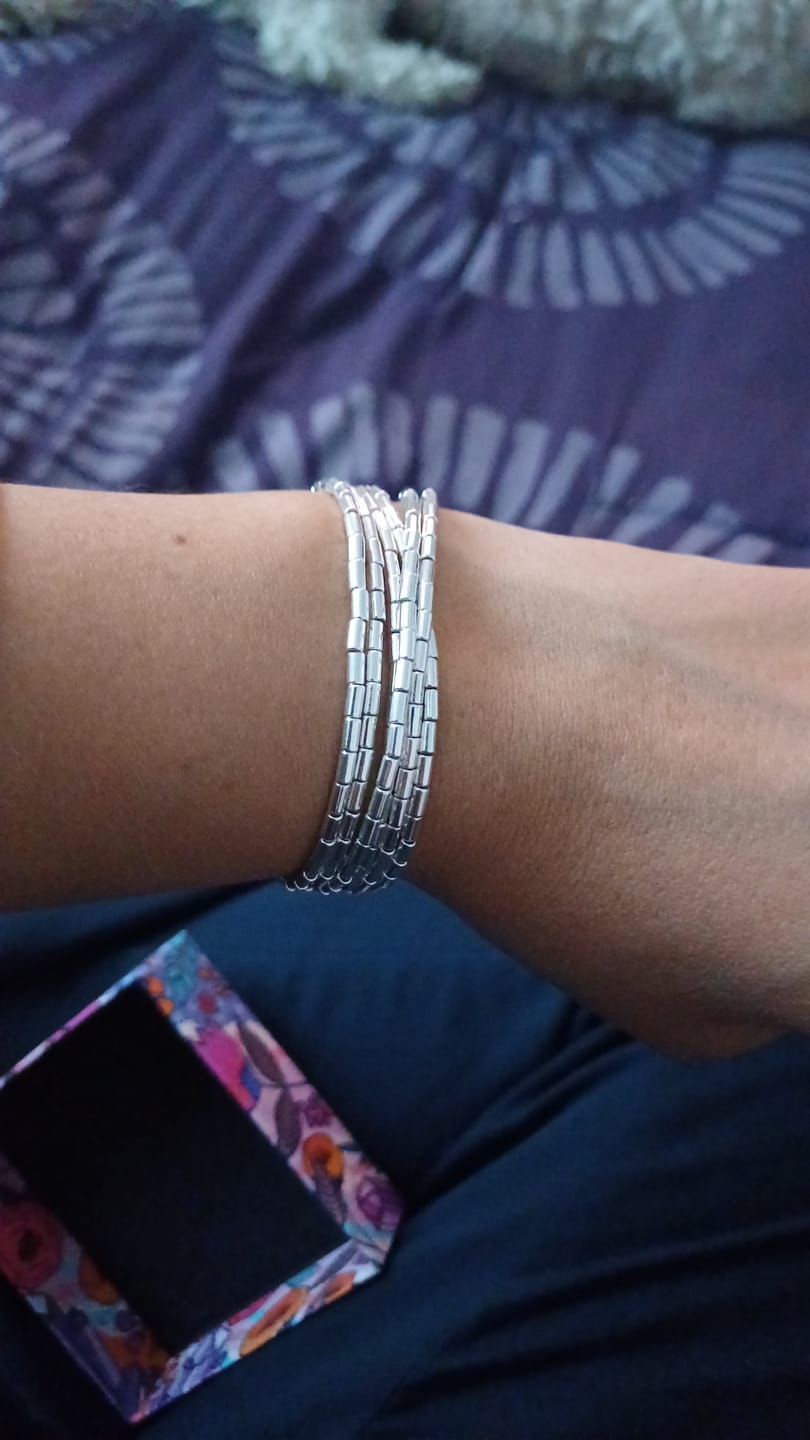 Customer photo review of Pulsera o collar Mostacilla Tubo Retro