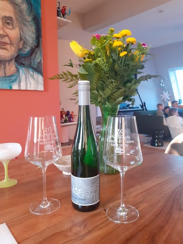 Customer photo review of Leonardo Weingläser zur 20 Jahre Porzellanhochzeit mit Namen & Datum im Set